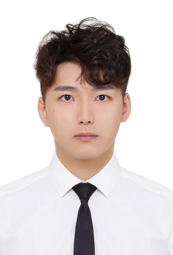 胡昕宇